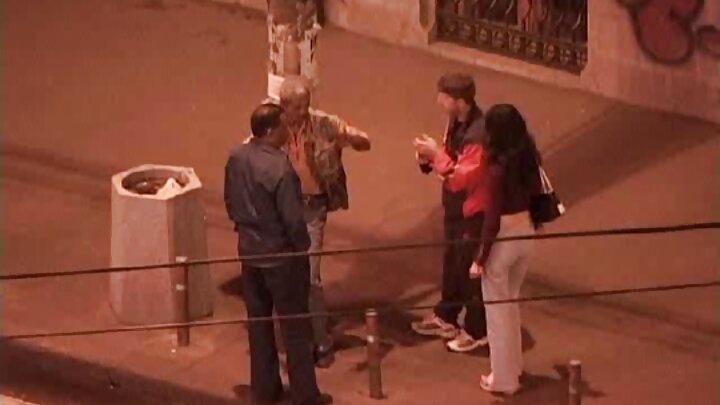 Hapa kuna taji 50,000 na unitazame nikimtongoza mrembo wako mtindo wa mbwa