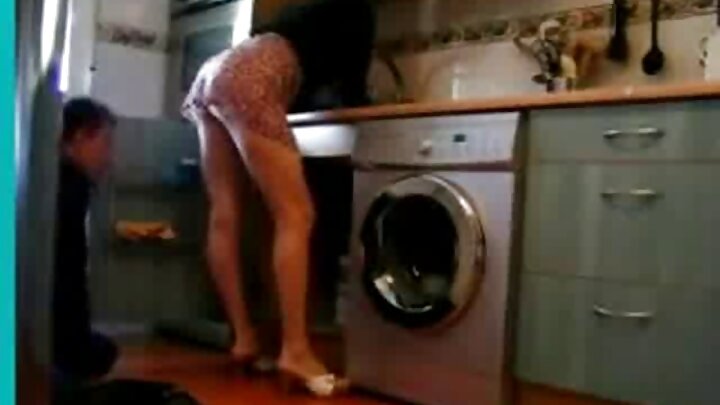 Mpenzi wa mbwa alimuokoa kwa bahati mbaya mtaalamu wa mazoezi ya viungo. Hakuna cha kumshukuru nacho isipokuwa kofi.