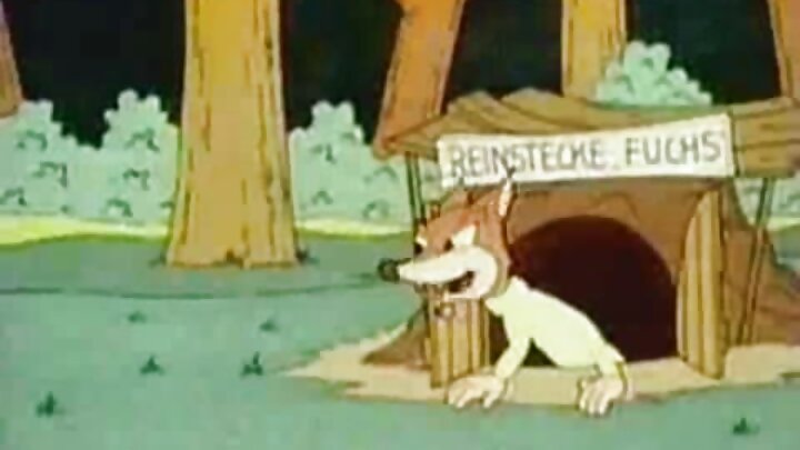 Mwanamke mkomavu mwenye nywele za blonde anaomboleza kwa msisimko ili nyumba nzima isikie