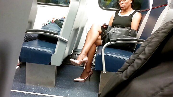 Kwa ngono kama hiyo, atampa matiti mengine ya ziada.