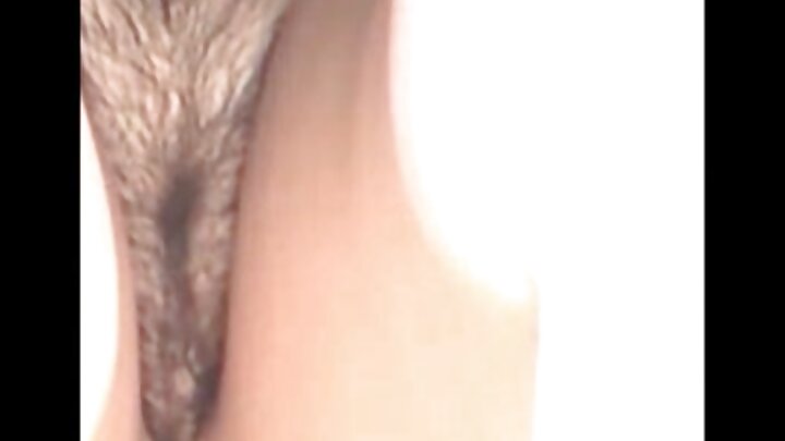 Aisha mwenye umri wa miaka 21 kutoka Tajikistan dhidi ya uume wanne wa St. Petersburg: nani atashinda?