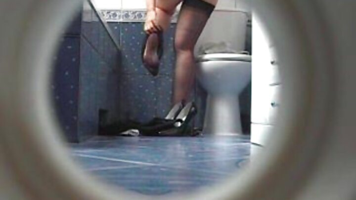 Wanafunzi wa Urusi wanalala na kupumzika kikamilifu.