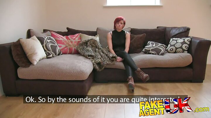 Kulamba uke kwa njia ya ngono na uke, uke ukichuna huku uke ukichuna kutoka kwenye uke mwishoni.