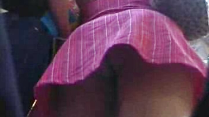 Brooklyn Chase mwenye matiti makubwa alitemewa ngumi na uume mweusi.