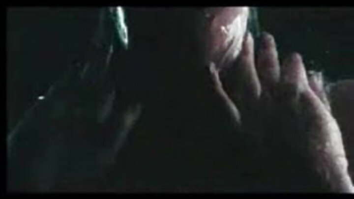 Hapa anakuja mkundu kamili wa Kiukreni. Alikuwa akimsumbua.