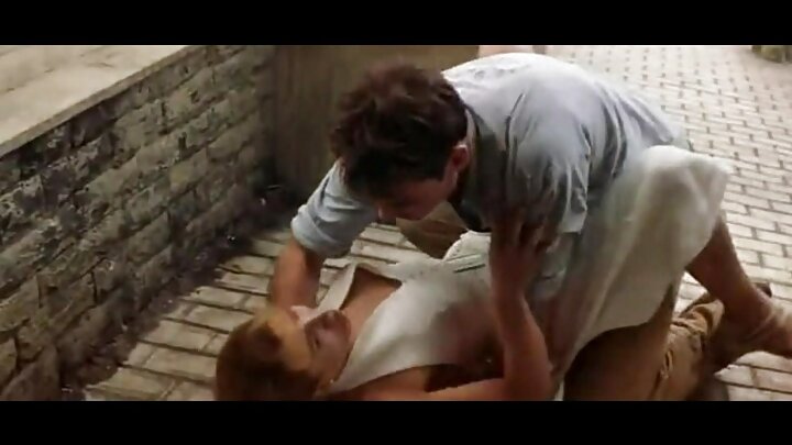 Ponografia ya Urusi na wakala wa kigeni: genge, blowjob, na pongezi