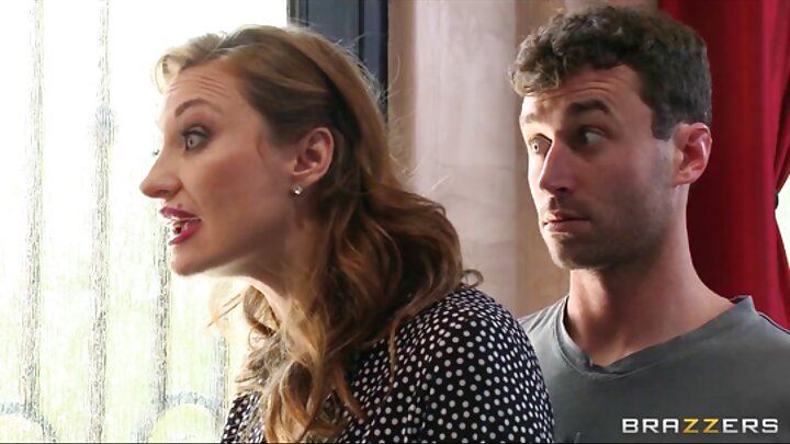 Mwanafunzi wa Urusi alimpa mkufunzi matako yake. Ilikuwa ya kichawi