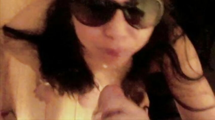 Uume wangu ni wako wote, unyonye kadri unavyotaka. Nadhani mpenzi wako atafurahi.