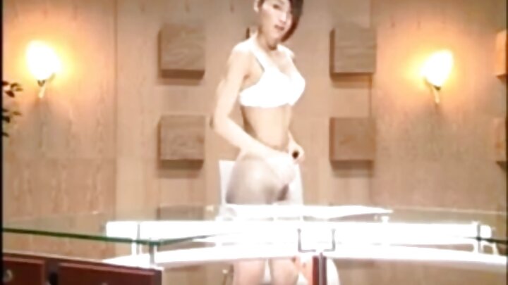 Kwa ajili yangu mwenyewe na kwa ajili ya baba! Baba alikufa, lakini mama wa kambo hataachwa bila uume (tafsiri ya Kirusi)