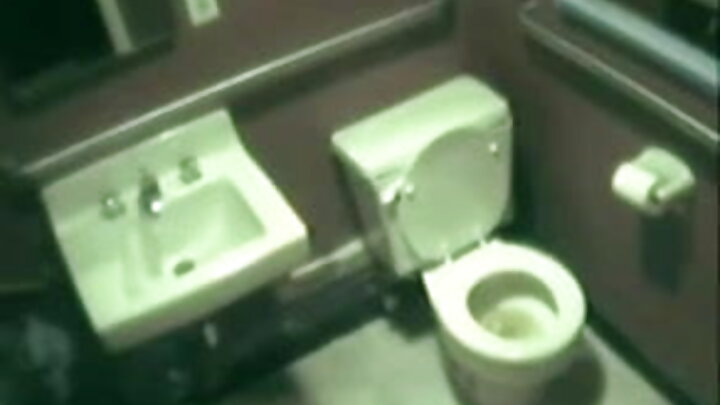 Mguu wa kutamani kwa mwanafunzi maskini wa St. Petersburg kutoka kwa msimamizi wa mfumo wa neva