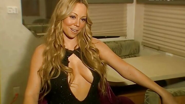 Mashujaa wa Urusi wamekojoa mdomoni mwa mwanamke wa kijijini baada ya nyumba ya vyumba viwili