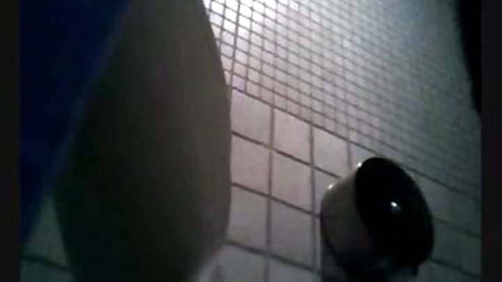 Alikunywa shahawa kutoka kwenye mkundu wa rafiki yake baada ya kufanya ngono ya kikundi kwenye sherehe ya baadae.