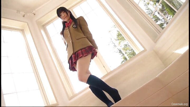 Mwanamke mweusi halisi alifika kwenye uume.