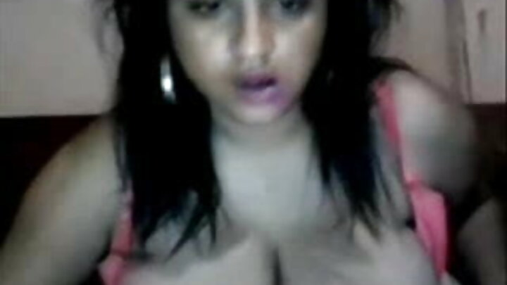 Daktari mjanja anamtibu mrembo wa Kihindi kwa ngono kali