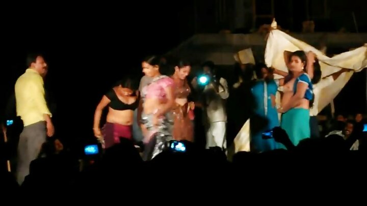 Kwa hivyo aligundua: wasichana hawampendi kwa sababu ya uso wake mweupe, bali kwa uume wake mnene, ulioinama na mpira wake wa kulia! (Kijapani Kisicho na Ulaghai)