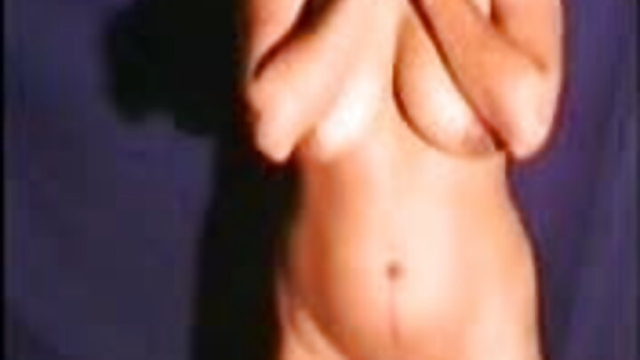 Saidia, wananibaka! Tukio katika ofisi ya ushuru (mapumziko ya miaka ya 2000)