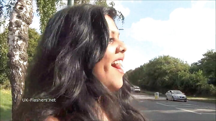 Kiara Lord mwenye nywele nyekundu mjanja alimlawiti mwanaume mweusi ili kumfukuza nyumba.